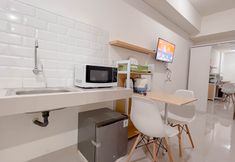 其他 6 White Style Studio (No Kitchen) Bandaraya - Tallasa City Makassar Apartment By Travelio