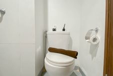 In-room Bathroom Studio with View at Royal Sentul Park By Travelio