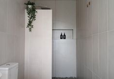 Toilet Kamar 4 GAIA Lodge NISCALA Yogyakarta