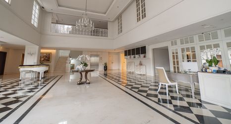 Lobby 2 NIMS Hotel Seminyak