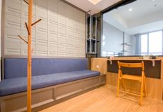 Kamar Tidur 4 Cozy and Functional 1BR at Collins Boulevard Apartment By Travelio