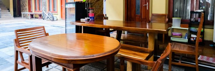 Lobby RedDoorz @ Kutisari 2 Surabaya