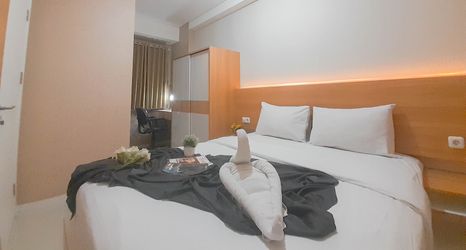 臥室 2 Modern 2BR near UNPAR at Parahyangan Residence Apartment by Travelio