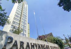 Lobby 5 Studio near UNPAR at Apartment Parahyangan Residence By Travelio
