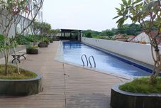 Lobby Simple 2BR near Cisauk Station at Serpong Garden Apartment By Travelio