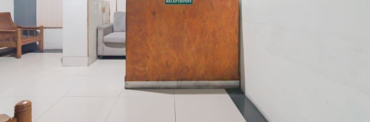 ล็อบบี้ RedDoorz Syariah @ Cigadung Raya Street