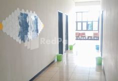 Common Space 4 Almeira Homestay Syariah Near RS Islam Al-Irsyad Mitra Reddoorz