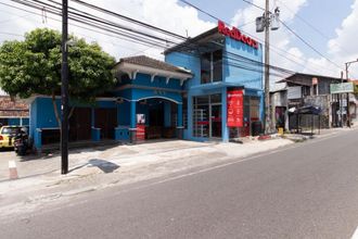 外觀 4 RedDoorz @ Raya Janti Yogyakarta