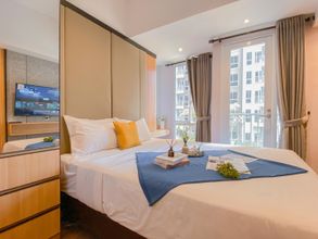 Phòng ngủ 4 Stylish and Nice Studio Apartment at Tokyo Riverside PIK 2 By Travelio