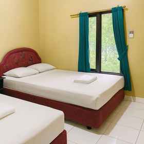 Bedroom 1 RedDoorz @ Hotel Galuh Putra Pangandaran, Hotel Pantai Barat