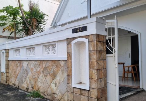 Exterior Inung House Malang