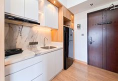 その他 5 Wooden Tone Studio at Casa de Parco Apartment By Travelio