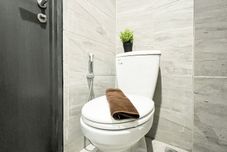 객실 내 욕실 Comfy Ivory Studio at Collins Boulevard Apartment By Travelio