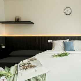 Others 1 Homey and Restful Studio at Sky House Alam Sutera Apartment By Travelio, โรงแรม & ที่พัก ตาเงรังตอนใต้