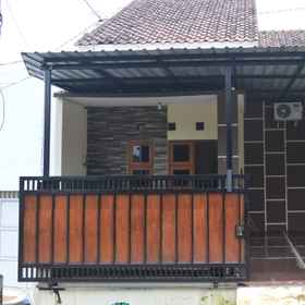 Exterior / Building 1 SHAFA HOMESTAY SYARIAH, SMP IT Insan Kamil Hotels