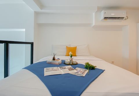 Bedroom Modern and Simple Studio at Apartment Kingland Avenue By Travelio