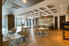 Exterior Modern and Simple Studio at Apartment Kingland Avenue By Travelio