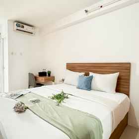 Bedroom 1 Trendy and Strategic Studio at Bassura City Apartment By Travelio, JakartaInsideCom 酒店