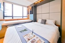 Bedroom Comfy and Good Studio at Collins Boulevard Apartment By Travelio