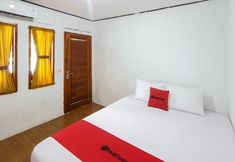 Bilik Tidur 5 RedDoorz near Pantai Ujung Genteng 2