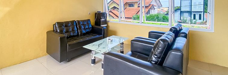 Lobby RedDoorz Syariah Permata Inn near Alun-Alun Cilacap