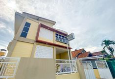 Exterior 5 RedDoorz Syariah Permata Inn near Alun-Alun Cilacap