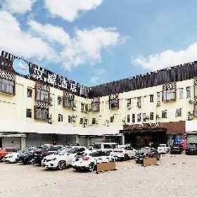 Hanting Hotel Shanghai National Exhibition Center Xinhua 1 Hanting Hotel Shanghai National Exhibition Center Xinhua, MIRACLE美发沙龙 Hotels