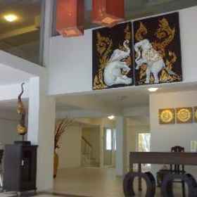 The Boss Sathorn Hotel 1 The Boss Sathorn Hotel, Khách sạn Cafe Laurel by Evergreen Laurel Hotel (Bangkok)