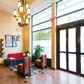 Arena Hotel 1 Arena Hotel, Hotel Aqueduct–North Conduit Avenue