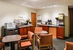 其他 7 Courtesy Inn