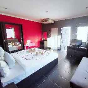 S-Hot CheapRoom/King Bed 6/Near PatongBeach&Bangla1S-Hot CheapRoom/King Bed 6/Near PatongBeach&Bangla,普吉岛飯店