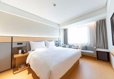 Others 5 Ji Hotel (Shanghai Daning International Yanchang Road Subway Station Branch)