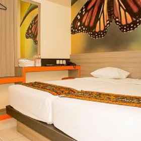 Penginapan Asiera 1 Penginapan Asiera, Alfamart Pulau Merah Sumberagung (Tasya Mart) Hotels