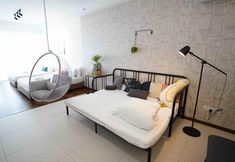 Others 7 New Panoramic GURNEY Seaview Studio4-6pax 263A