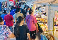 기타 3 Niwtara Place Lom Sak Hotel