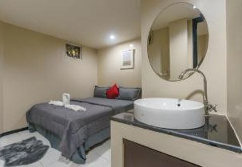 Others Sukhumvit Beds