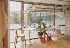 Lain-lain 7 White Story