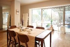 Lain-lain White Story