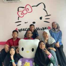 Puchong HELLO KITTY Fully-Aircon Suite 1 Puchong HELLO KITTY Fully-Aircon Suite, Kompleks Kejiranan Presint 11 Hotels