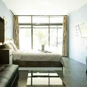 Bedroom 1 Ayutthaya 356 Accommodation, Nigiwai Shabu&Sushi Buffet อยุธยา สาขาสะพานปรีดี 酒店