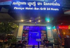 기타 3 Floozys Hotel, Bar and Grill