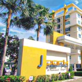 Entrance 1 Jpark Residences at Thammasat Rangsit, Samkhok School Hotels