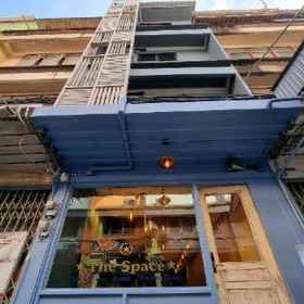 Entrance 1 The Space Hometel-Women Only, Hotel บ้านสุโขทัย / Ban Sukhothai