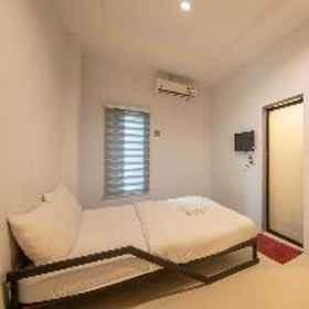 Bedroom 1 Rin Guesthouse - Pracharak Rd., Big C Department Store Hotels
