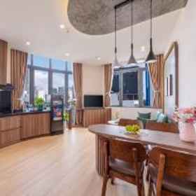 Bullani Hotel & Apartment 1 Bullani Hotel & Apartment, Nhà thờ Tiền hiền Làng An Hải và Thoại Ngọc Hầu ホテル