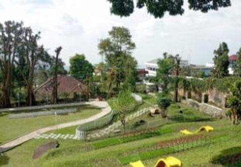 อื่นๆ Surya Hotel and Cottages Prigen