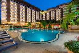 Mountain Beach Resort & Convention Center, USD 25.93