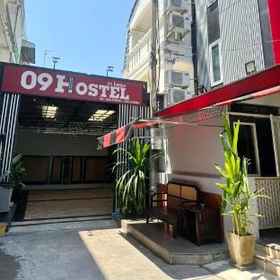 Entrance 1 09 Hostel Chiangmai, Hotel โรงเลื่อยท่าแพ Rong leuy tha pae