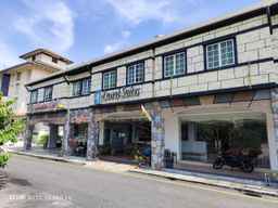 Ritz Suites, THB 780.64