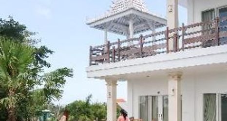 Others 2 Lilis Ikvala Radha